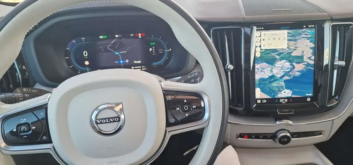 Usata Volvo XC60 Ultimate 253 CV (186 kW) 2023 Bianco SUV