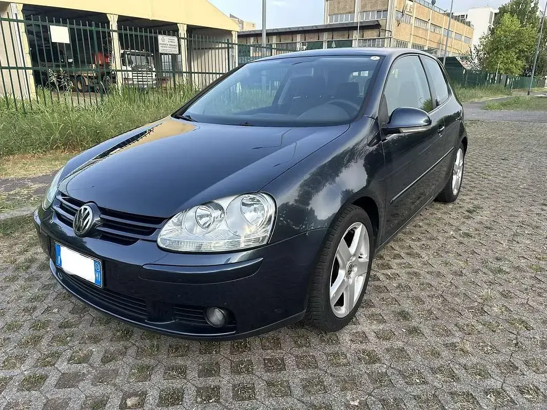 Usata VW Golf IV 116 CV (85 kW) 2004 Blu/azzurro Berlina
