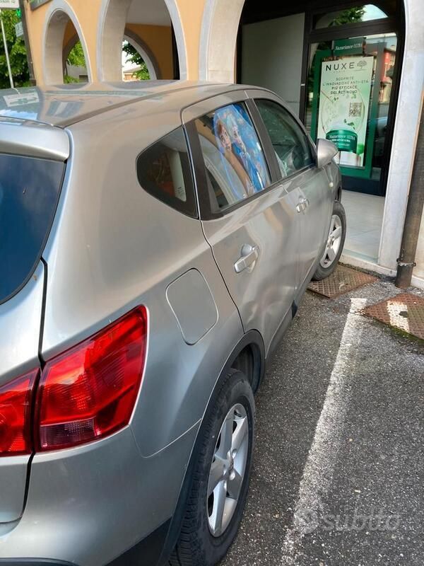 Usata Nissan Qashqai 140 CV (102 kW) 2008 Grigio SUV