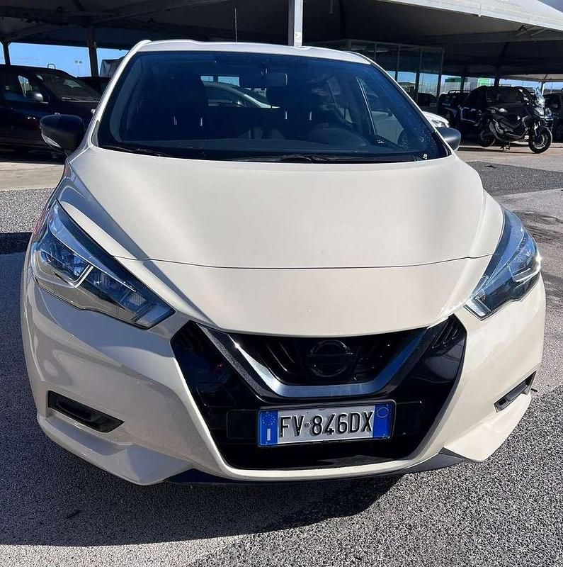 Usata Nissan Micra Acenta 71 CV (52 kW) 2019 Beige Utilitaria