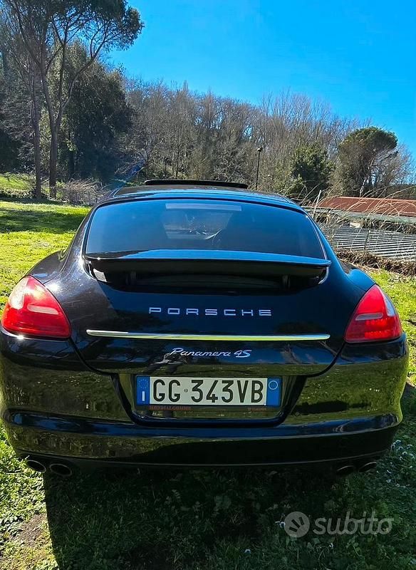 Usata Porsche Panamera 400 CV (294 kW) 2010 Nero Utilitaria