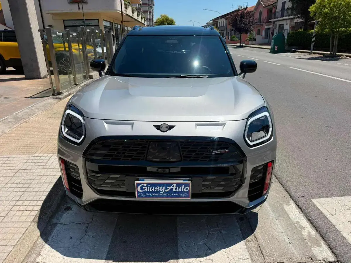 Nuova Mini John Cooper Works Countryman 300 CV (220 kW) 2026 Grigio SUV