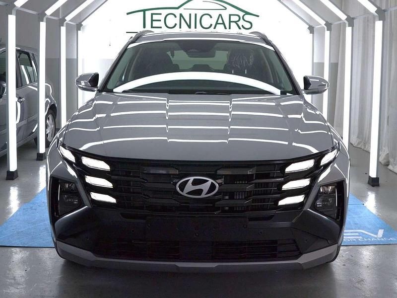 Grigio Nuova 2025 Hyundai Tucson SUV | 28.900 € (Buon prezzo) - Immagine 1/4