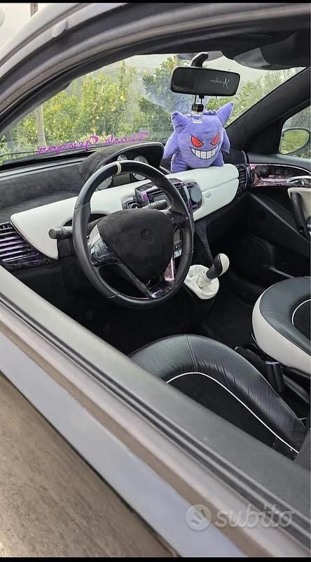 Usata Lancia Ypsilon 105 CV (77 kW) 2008 Nero Utilitaria