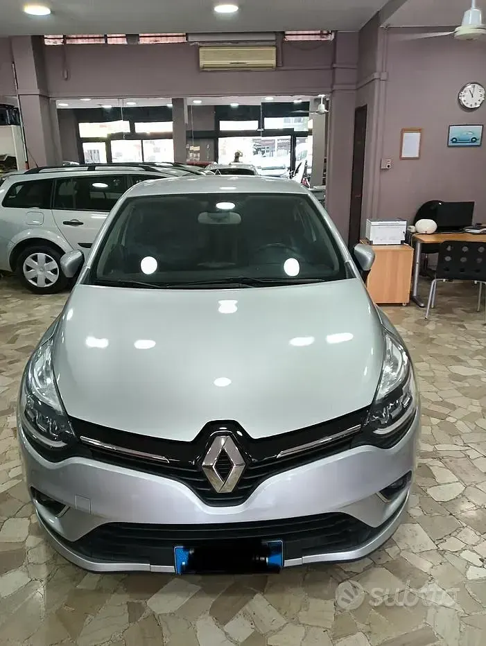 Usata Renault Clio IV 90 CV (66 kW) 2017 Grigio Berlina