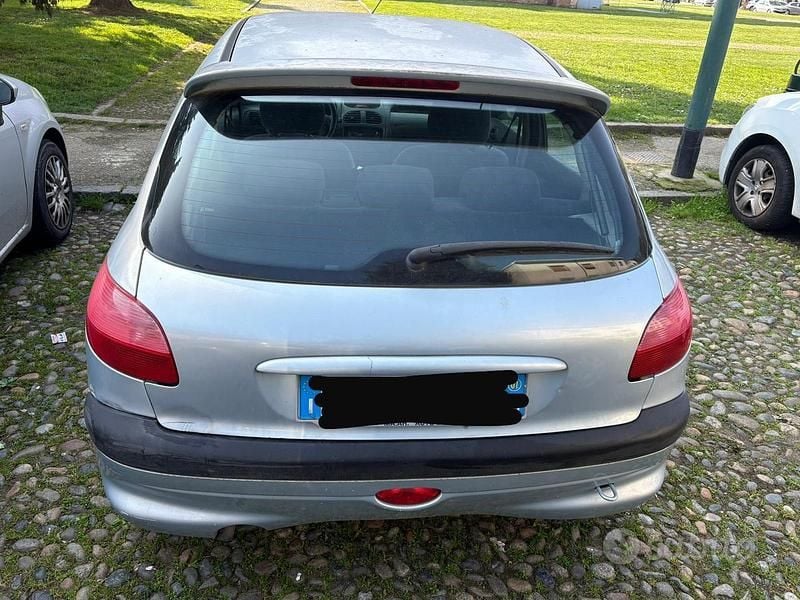 Usata Peugeot 206 60 CV (44 kW) 2006 Grigio Utilitaria