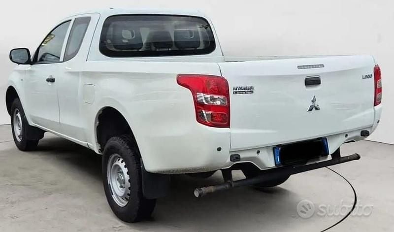 Usata Mitsubishi L200 Select 150 CV (110 kW) 2021 Bianco Pick-up