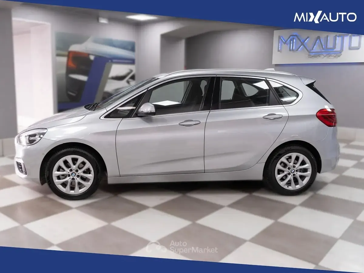 Usata BMW 223 Active Tourer Advantage 116 CV (85 kW) 2017 Argento Monovolume