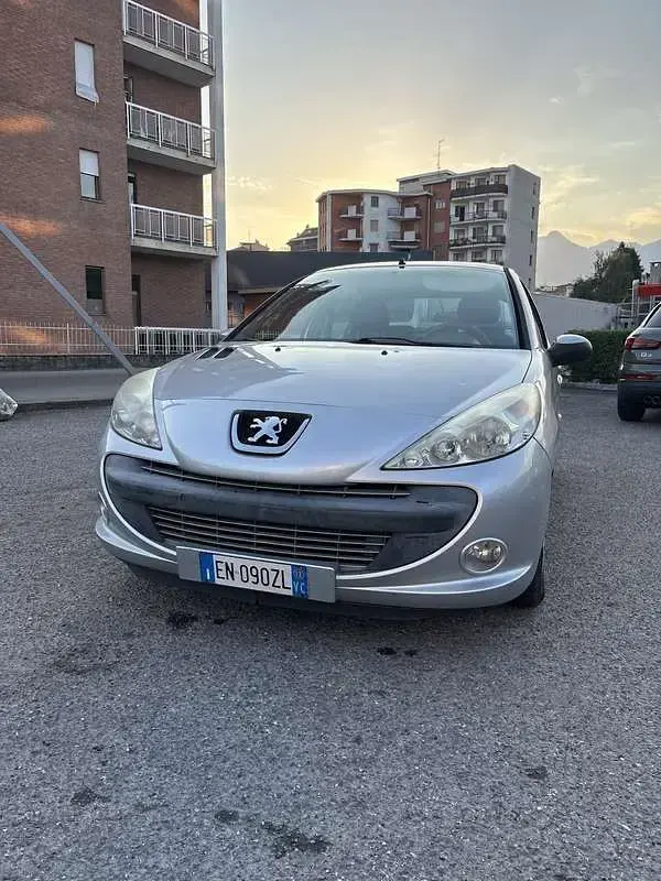 Usata Peugeot 206 60 CV (44 kW) 2012 Berlina