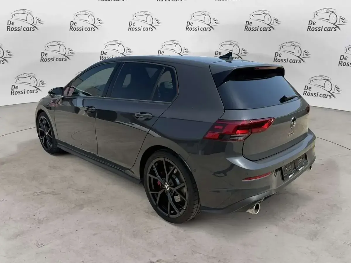 Usata VW Golf VIII GTI 245 CV (180 kW) 2024 Grigio Berlina