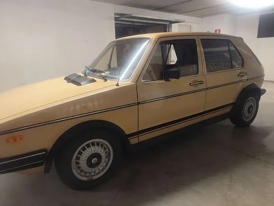 Usata VW Golf I 50 CV (36 kW) 1981 Giallo Utilitaria