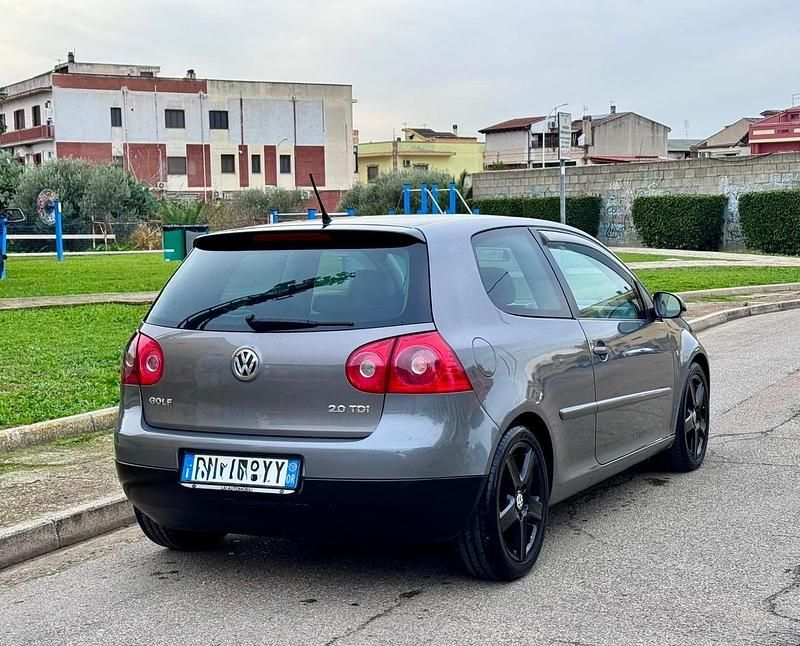 Usata VW Golf VI GT 140 CV (102 kW) 2008 Grigio Utilitaria