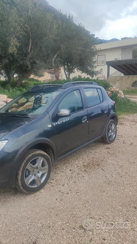 Usata Dacia Sandero 75 CV (55 kW) 2016 SUV