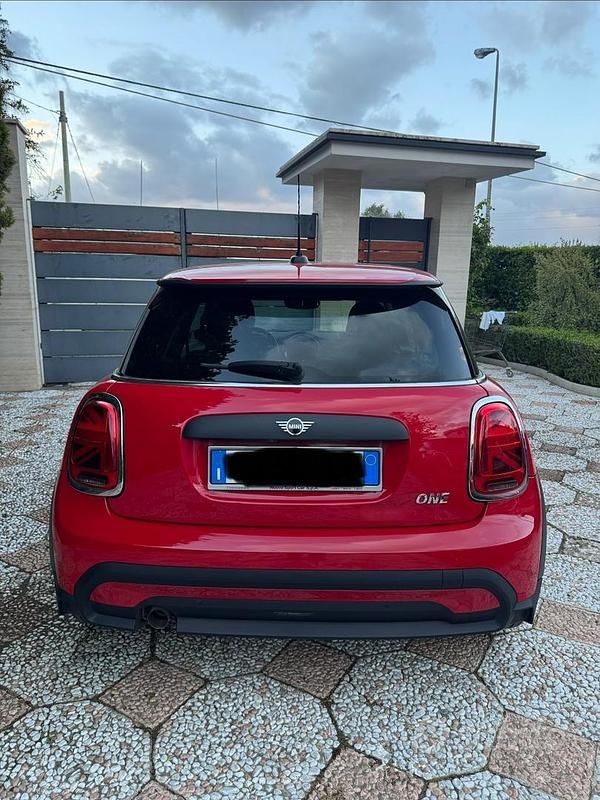 Usata Mini ONE 2022 Rosso Utilitaria