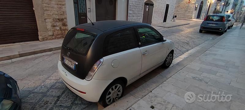 Usata Lancia Ypsilon 77 CV (56 kW) 2009 Utilitaria