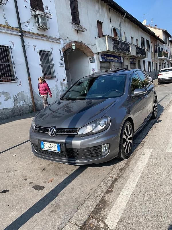 Usata VW Golf VI GTD 170 CV (125 kW) 2010 Grigio Utilitaria