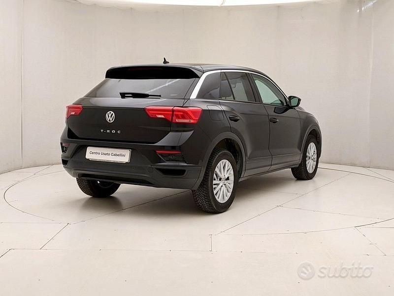Usata VW T-Roc Style 116 CV (85 kW) 2018 Nero SUV