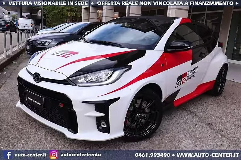 Usata Toyota Yaris 261 CV (191 kW) 2021 Bianco Utilitaria