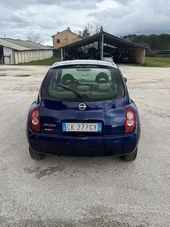 Usata Nissan Micra 82 CV (60 kW) 2005 Blu Berlina