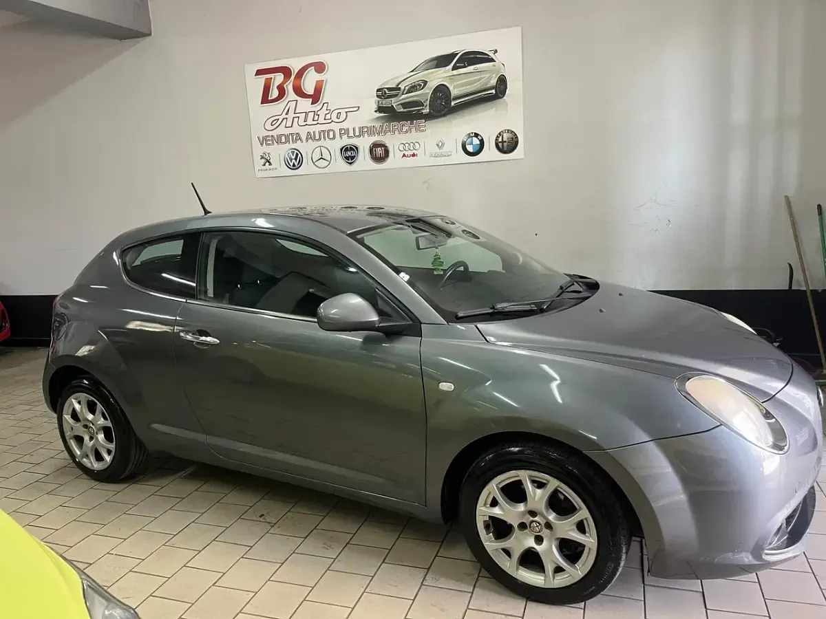 Usata Alfa Romeo MiTo Distinctive 120 CV (88 kW) 2009 Argento Utilitaria