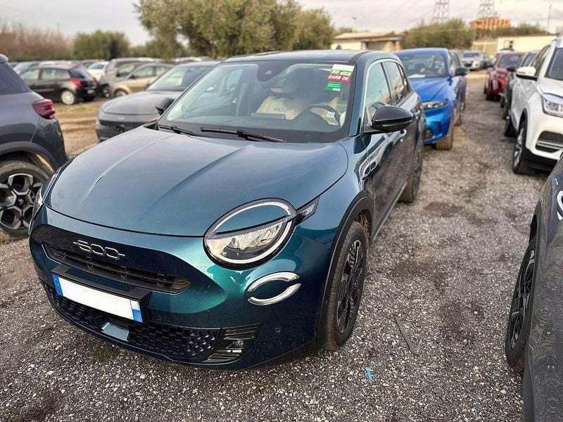 Verde Usata 2025 Fiat 600 La Prima SUV | 17.950 € (Super prezzo) - Immagine 1/4