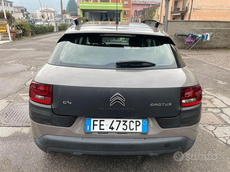 Usata Citroën C4 Cactus Shine 99 CV (72 kW) 2016 Marrone Utilitaria