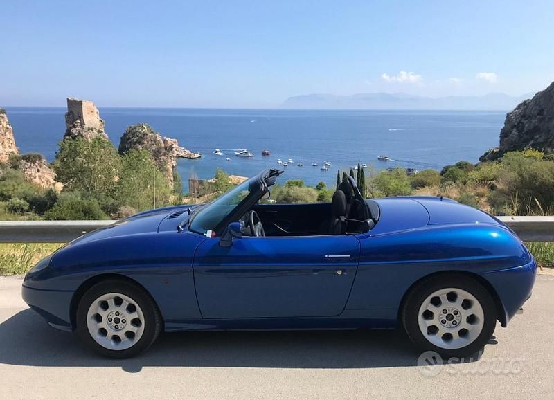 Usata Fiat Barchetta 130 CV (95 kW) 2000 Blu Cabrio