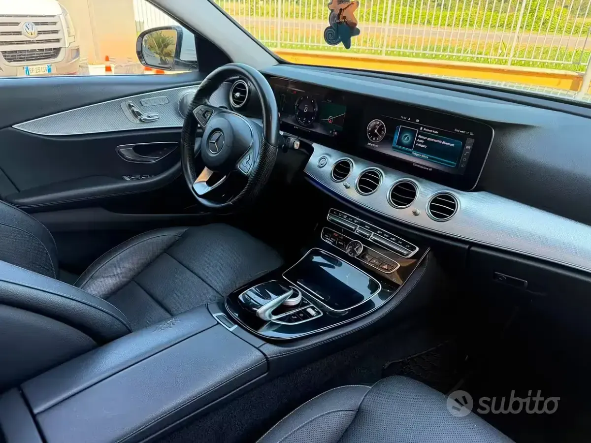 Usata Mercedes E220 Premium 194 CV (142 kW) 2017 Bianco Station wagon