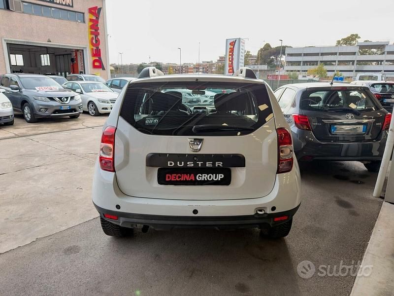 Usata Dacia Duster Lauréate 110 CV (80 kW) 2016 Bianco SUV