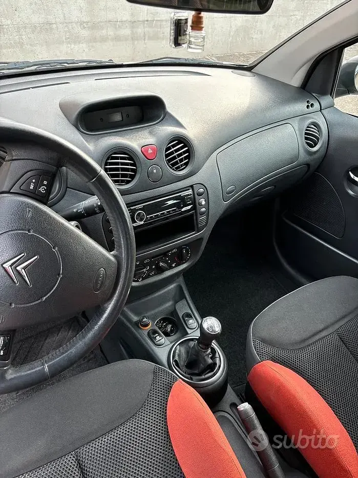 Usata Citroën C2 VTR Sport 73 CV (53 kW) 2005 Nero Utilitaria
