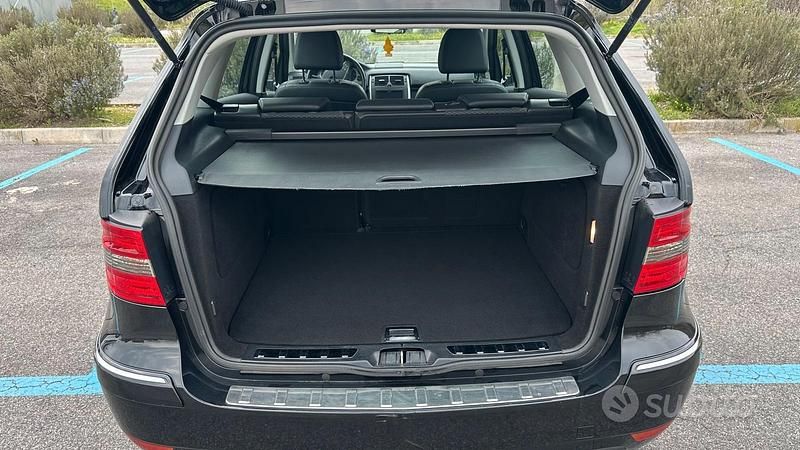 Usata Mercedes B180 109 CV (80 kW) 2009 Nero Monovolume