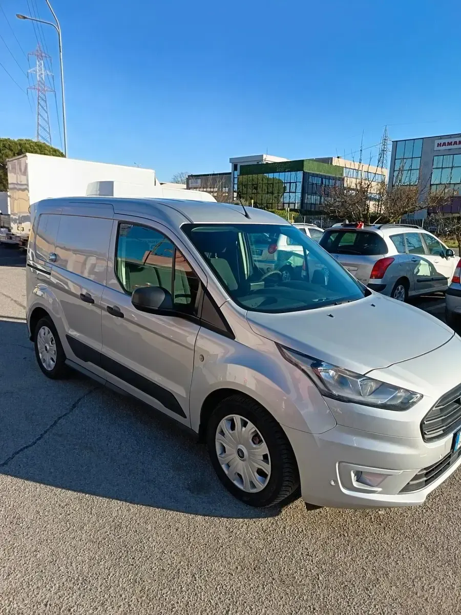 Usata Ford Tourneo Connect Titanium 120 CV (88 kW) 2020 Grigio Monovolume