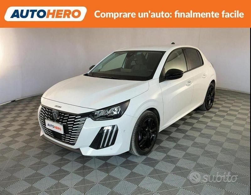 Usata Peugeot 208 100 CV (73 kW) 2025 Bianco Utilitaria