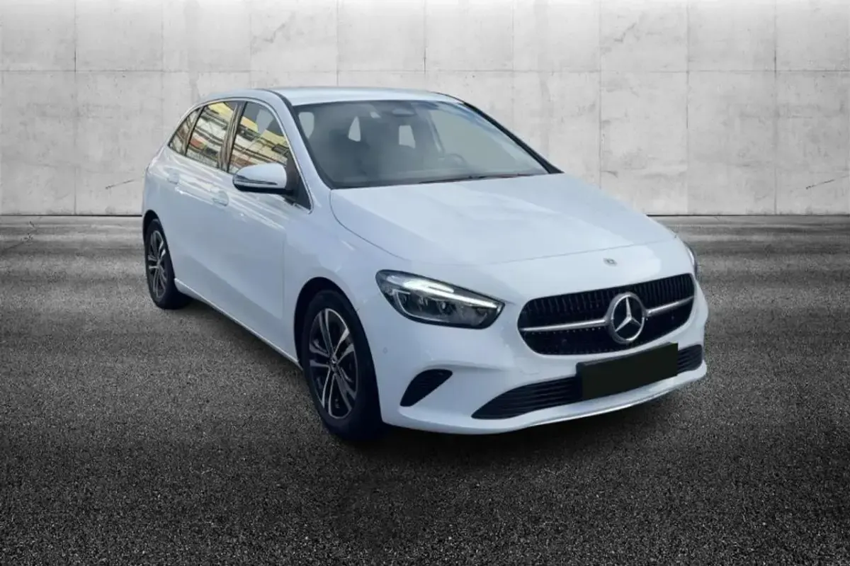 Usata Mercedes B200 Advanced Plus 150 CV (110 kW) 2023 Bianco Utilitaria