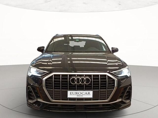 Usata Audi Q3 S-Line 150 CV (110 kW) 2024 0e nero mito metallizzato SUV