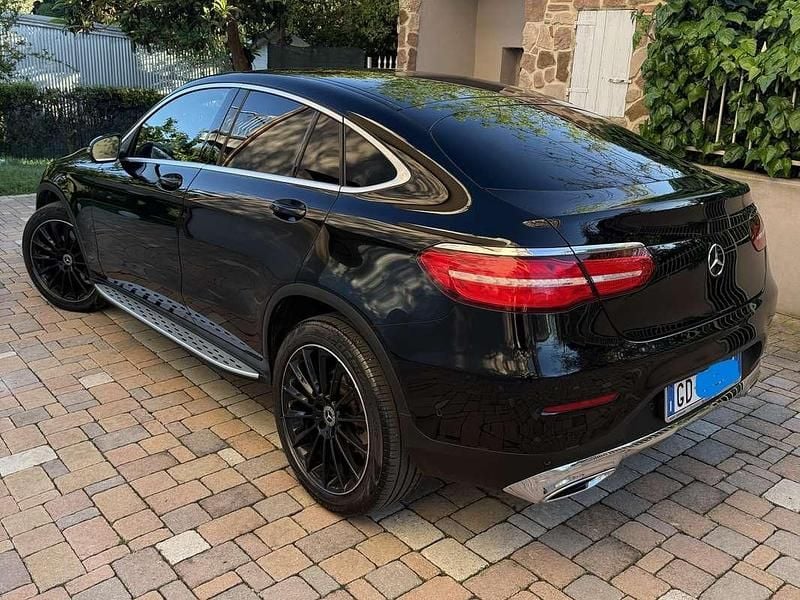 Usata Mercedes GLC250 Executive 204 CV (150 kW) 2019 Nero SUV