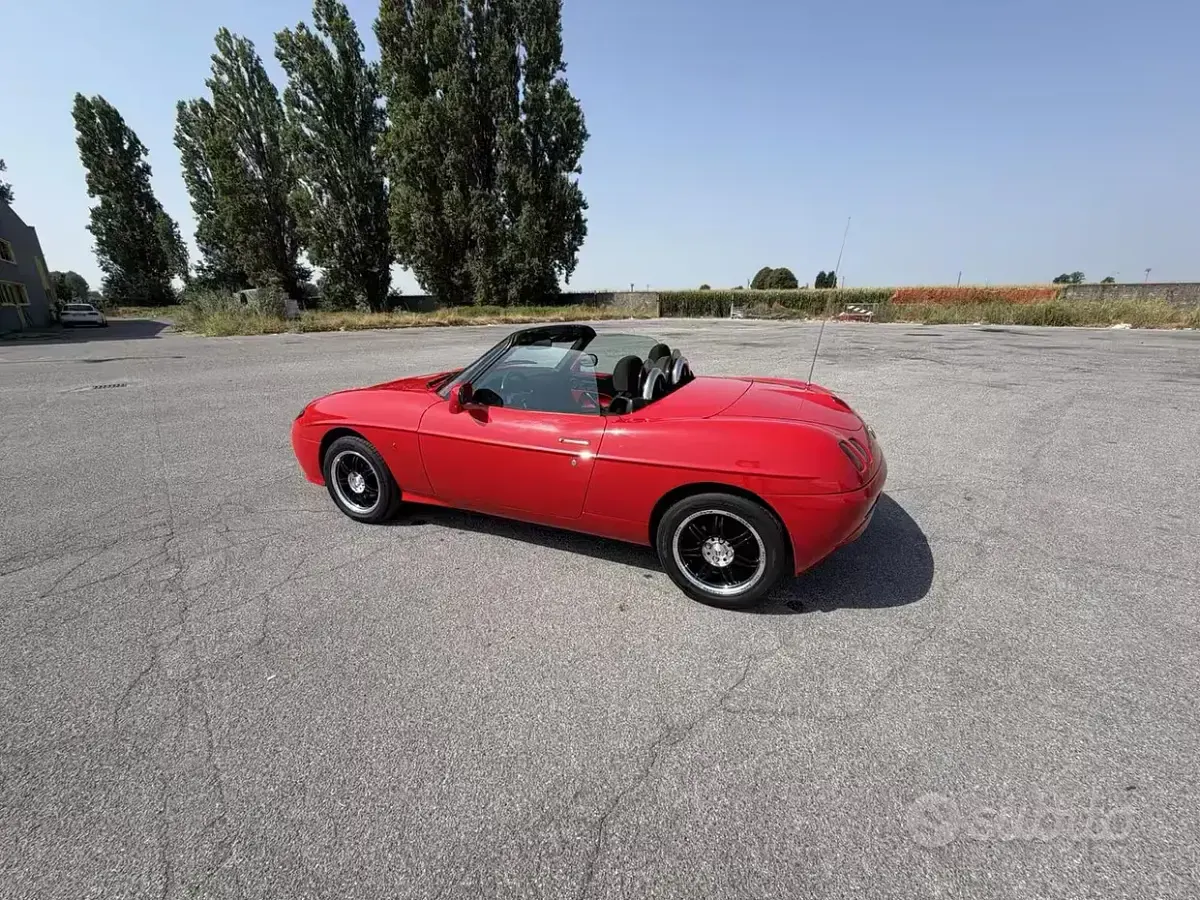 Usata Fiat Barchetta 131 CV (96 kW) 1999 Rosso Cabrio