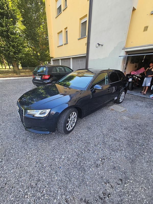 Usata Audi A4 190 CV (139 kW) 2017 Blu Station wagon