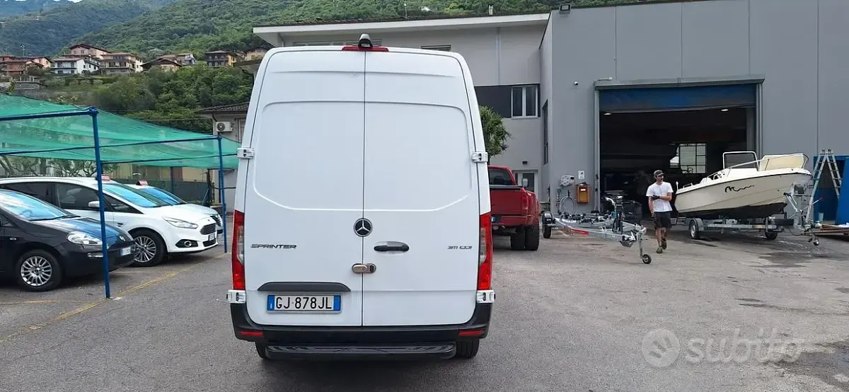 Usata Mercedes Sprinter 114 CV (83 kW) 2022 Bianco Furgone