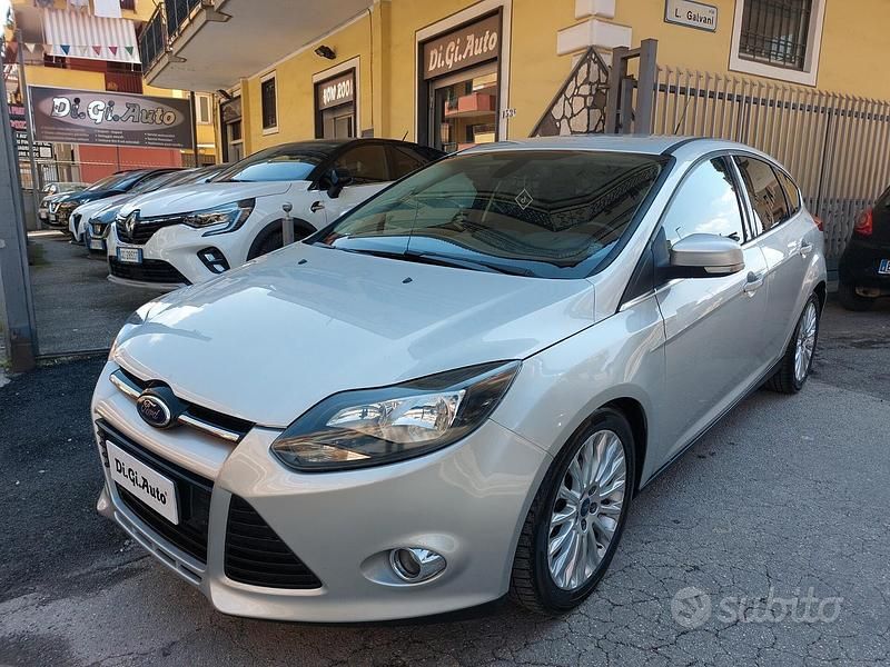 Usata Ford Focus Titanium 115 CV (84 kW) 2011 Grigio Berlina