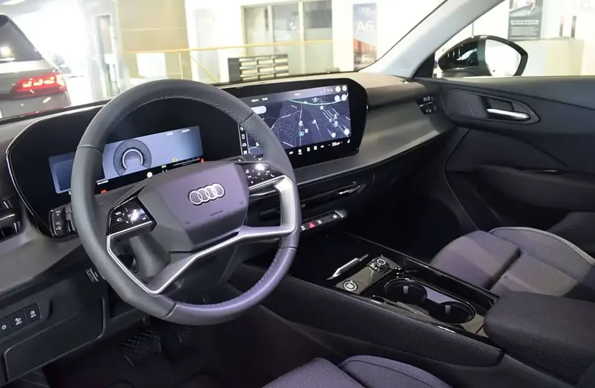 Nuova Audi Q3 Advanced 150 CV (110 kW) 2026 Nero SUV