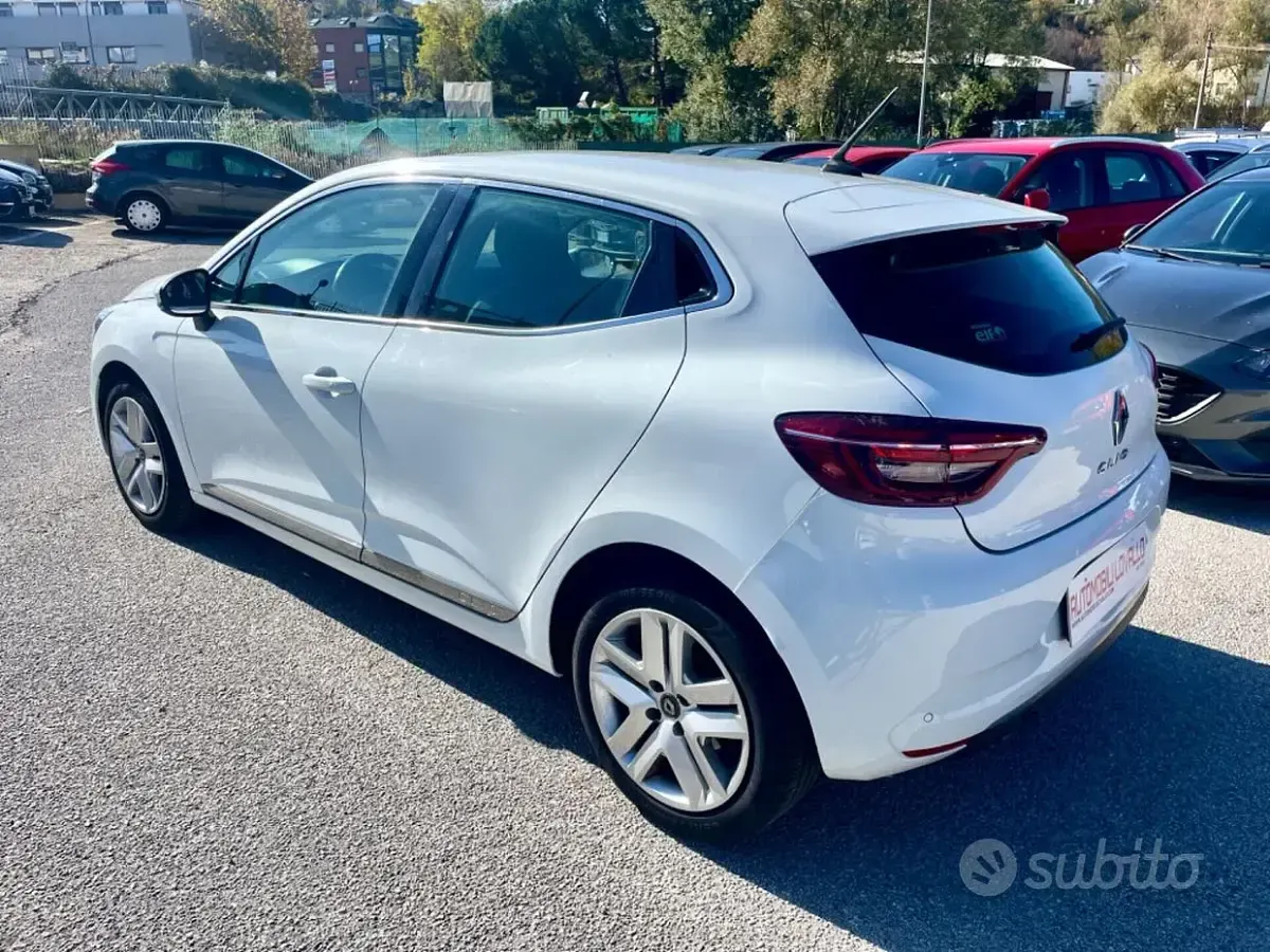 Usata Renault Clio V Intens 86 CV (63 kW) 2020 Bianco Berlina