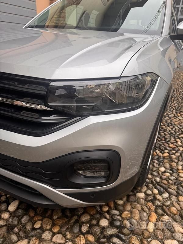 Usata VW T-Cross Style 95 CV (69 kW) 2021 Grigio SUV