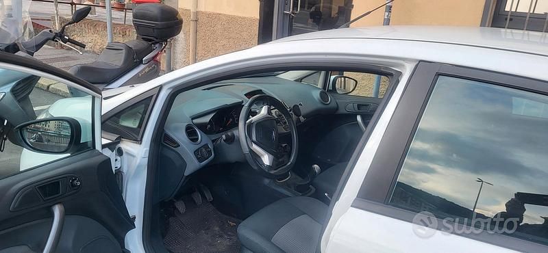 Usata Ford Fiesta 68 CV (50 kW) 2011 Utilitaria