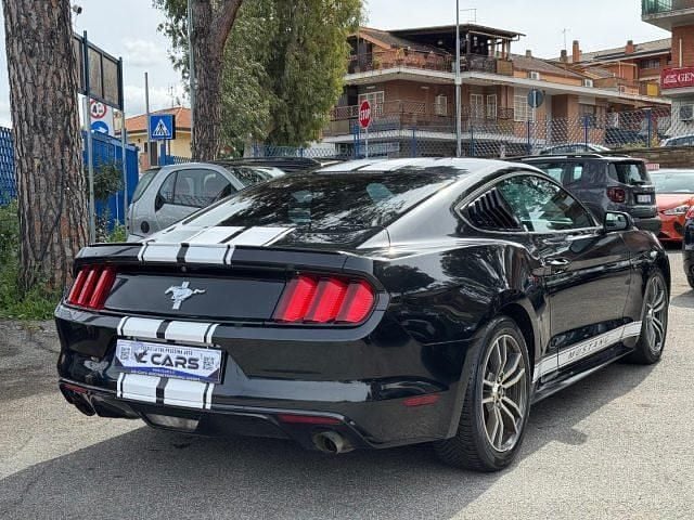Usata Ford Mustang Fastback 304 CV (223 kW) 2016 Nero Coupé