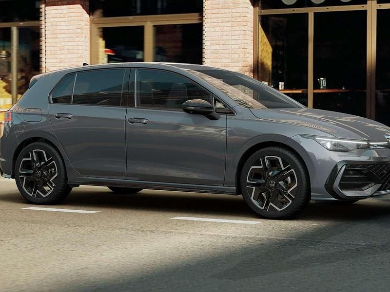 Nuova VW Golf VIII R-line 150 CV (110 kW) 2026 Dolphin grey metallizzato