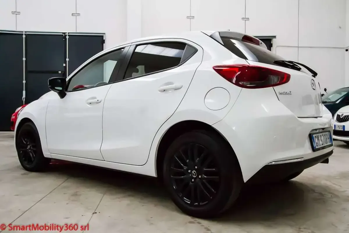 Usata Mazda 2 Homura-Line 75 CV (55 kW) 2023 Bianco Utilitaria