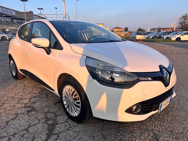 Usata Renault Clio IV 75 CV (55 kW) 2014 Bianco Berlina