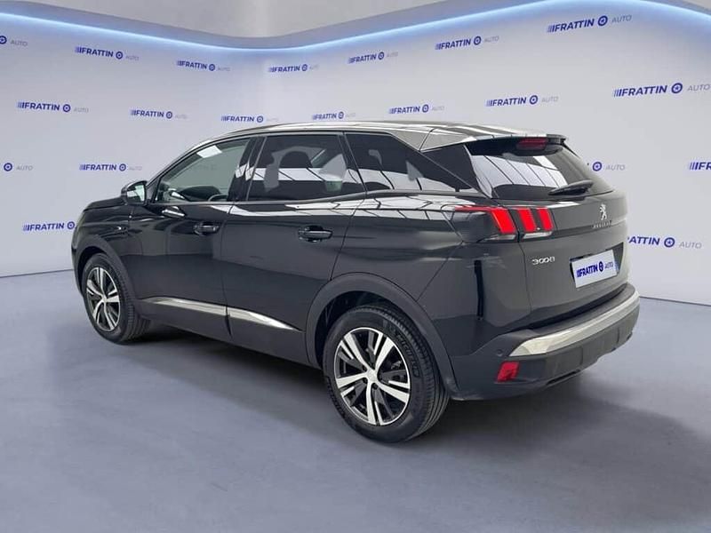 Usata Peugeot 3008 Allure 131 CV (96 kW) 2022 Nero SUV
