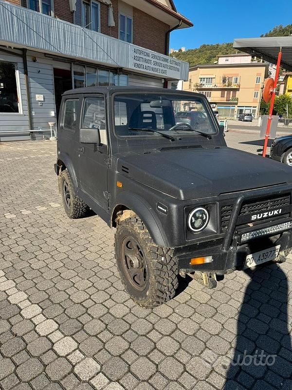 Usata Suzuki Samurai 45 CV (33 kW) 1991 Nero SUV